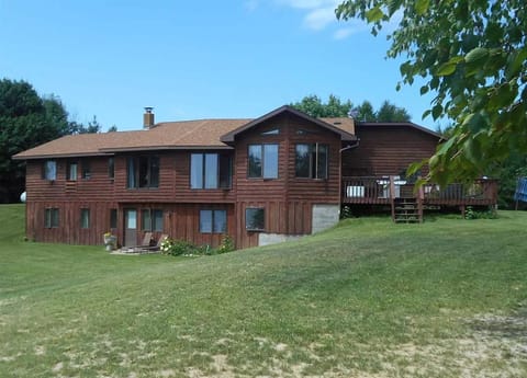 Exterior, lake-facing.