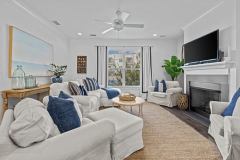 Sunny, Relaxed and Open Floorplan