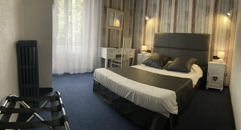 Superior Double Room | Desk, soundproofing, free WiFi, bed sheets