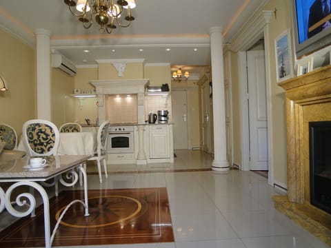 Premium Apartment, 1 Bedroom, Non Smoking, Kitchenette (ul. Świętopełka 7 Ziemia 10, Garage) | Air conditioning