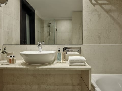 Deluxe Double Suite Sea View with Private Pool | Bathroom | Separate tub and shower, free toiletries, hair dryer, bathrobes