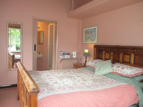 Premium bedding, free WiFi, bed sheets