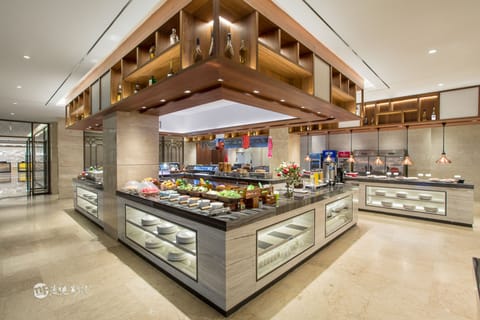 Daily buffet breakfast for a fee