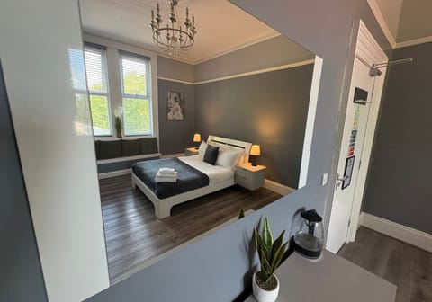 Double Room | Iron/ironing board, free WiFi, bed sheets