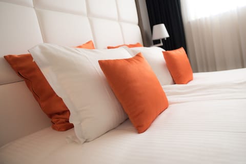 Double Room | Premium bedding, down comforters, in-room safe, desk