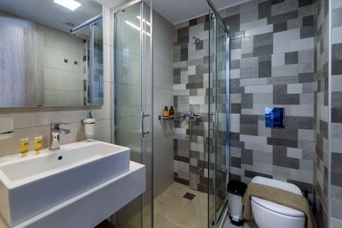 Exclusive Apartment, Private Pool | Bathroom | Shower, hair dryer, towels