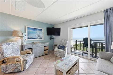 condo 327