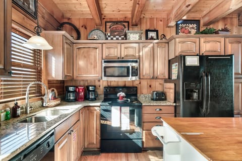 Fully stocked Kitchen