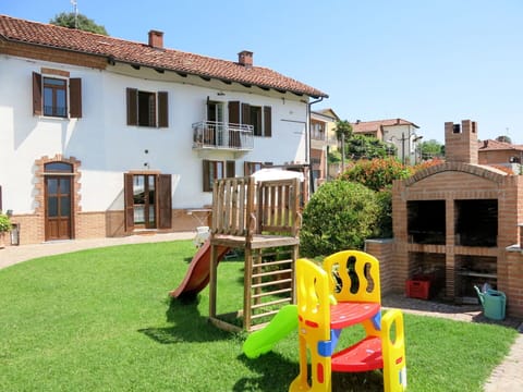 Swimming Pool, Leisure, Recreation, Resort, Vacation, Courtyard, Estate, Outdoor Furniture, Villa, Hacienda