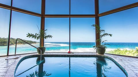 Couples treatment rooms, sauna, hot tub, body treatments, aromatherapy