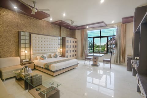 Royal Room | Soundproofing, free WiFi, bed sheets