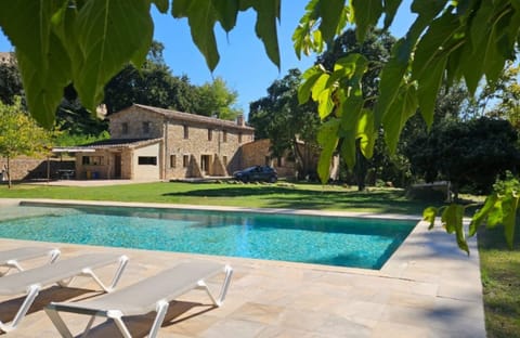 Patio,Facade/entrance,Garden,Garden view,Pool view,Swimming pool