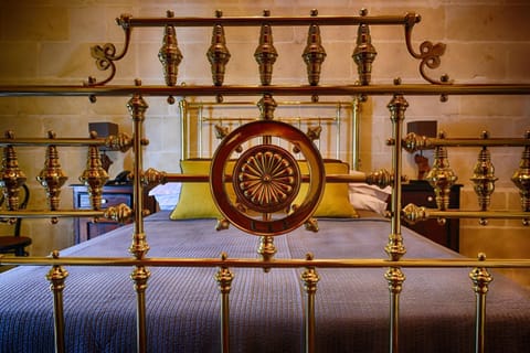 Desk, laptop workspace, soundproofing, iron/ironing board