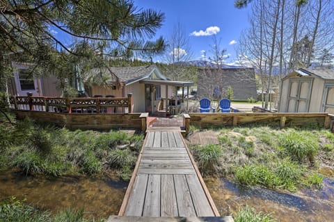 Grand Lake Vacation Rental | 2BR | 1BA | 1,000 Sq Ft | Stairs Required