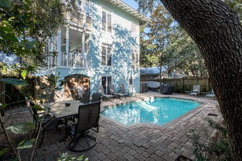 Private Heated Pool (2)