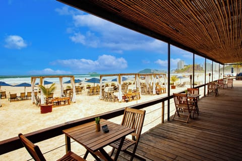 Beach bar