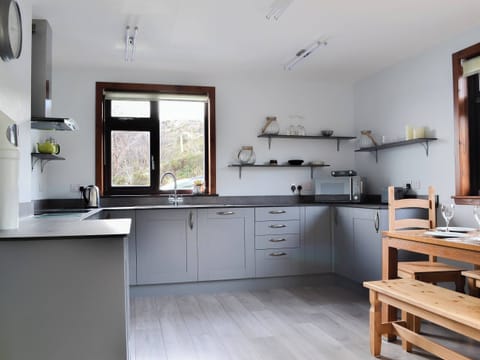 Kitchen/diner | Cuckoo&rsquo;s Nest, Cove, near Poolewe