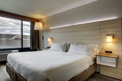 Desk, iron/ironing board, free cribs/infant beds, rollaway beds