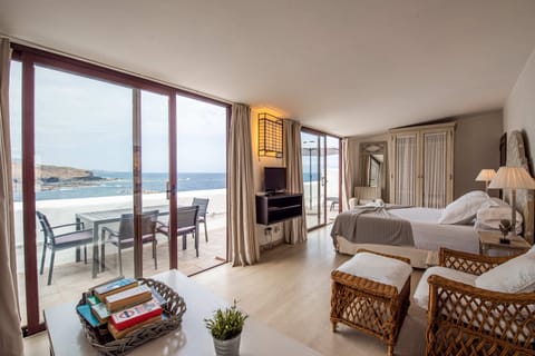 Deluxe Suite, Terrace | Terrace/patio