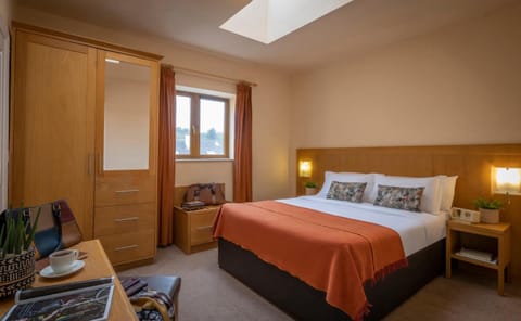 Premium bedding, individually decorated, individually furnished, desk