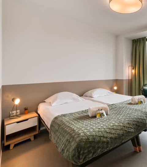 Comfort Double Room, Private Bathroom | Free WiFi, bed sheets