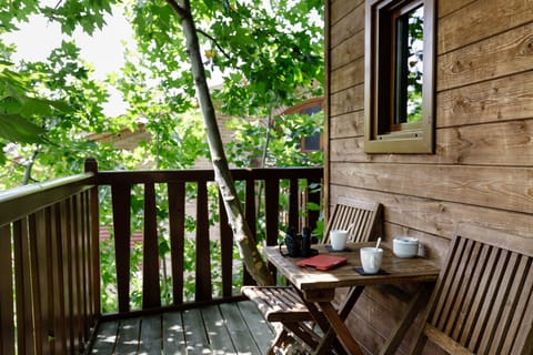 Tree House | Terrace/patio