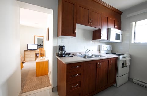 Fridge, microwave, coffee/tea maker