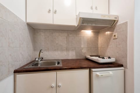 Premium bedding, down comforters, memory foam beds, in-room safe