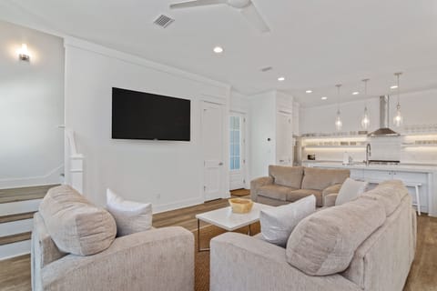 Open modern floor plan
