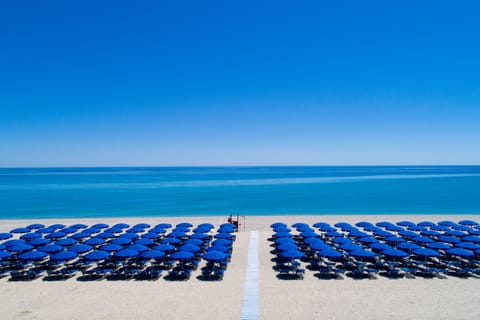 Private beach nearby, sun loungers, beach umbrellas, scuba diving