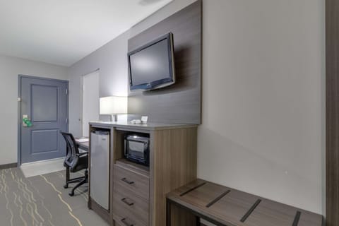 Standard Room, 2 Queen Beds, Non Smoking | Desk, blackout drapes, iron/ironing board, free WiFi