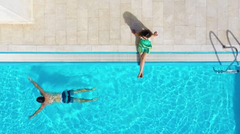 Seasonal outdoor pool, pool umbrellas, sun loungers