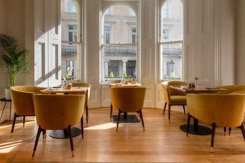 Daily cooked-to-order breakfast for a fee