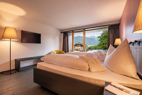 Superior Double Room | Premium bedding, Select Comfort beds, in-room safe