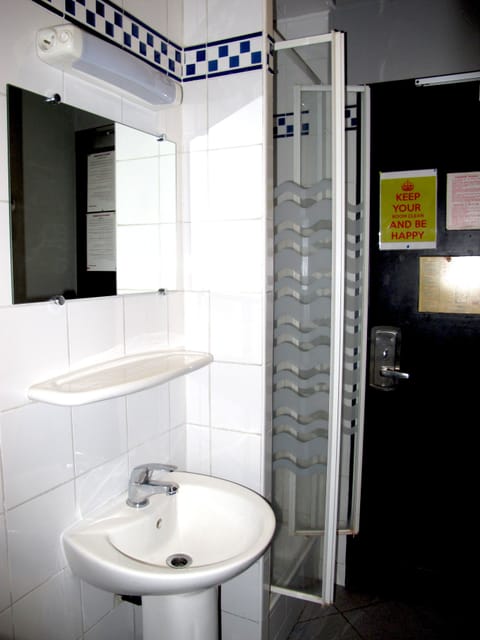 Two adjacent rooms  | Bathroom shower