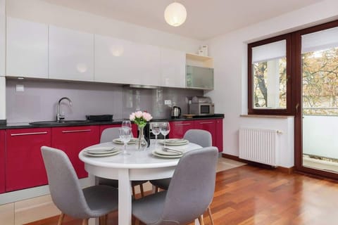 Modern, fully equipped kitchenette.