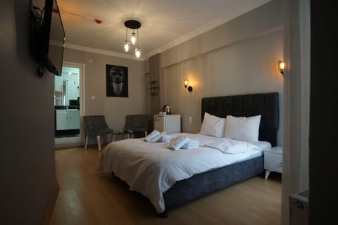 Deluxe Double Room | Premium bedding, individually decorated, laptop workspace, soundproofing