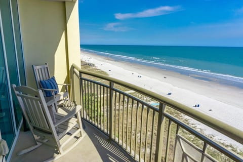 3 bedroom 3 bath/ NEW upgrades!