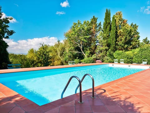 Water, Sky, Cloud, Plant, Swimming Pool, Green, Azure, Blue, Shade, Tree