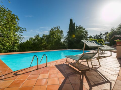 Sky, Water, Daytime, Swimming Pool, Plant, Tree, Shade, Architecture, Outdoor Furniture, Floor