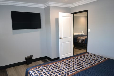 Standard Room, 2 King Beds, Non Smoking | Desk, laptop workspace, free WiFi