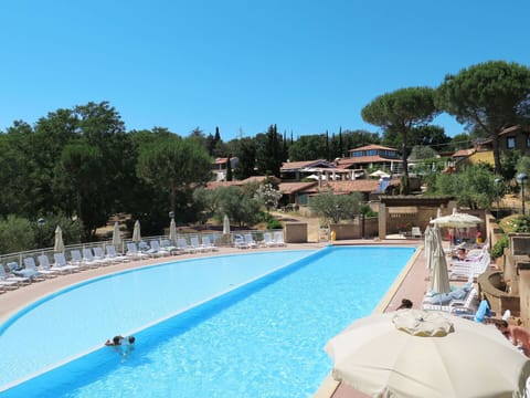 Sky, Water, Building, Swimming Pool, Azure, Tree, Plant, Outdoor Furniture, House, Leisure