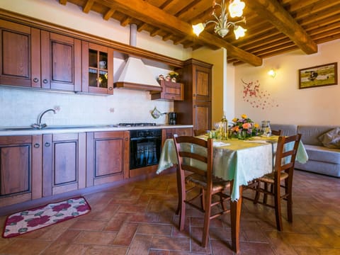 Cabinetry, Property, Countertop, Kitchen Sink, Sink, Interior Design, Wood, Table, Lighting, Chair