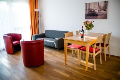 Apartment, Balcony, Garden View | Living area