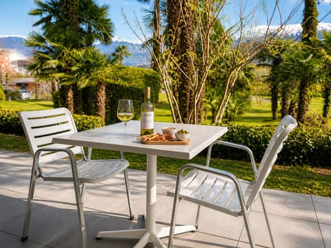 Double Room, Balcony, Garden View | Terrace/patio