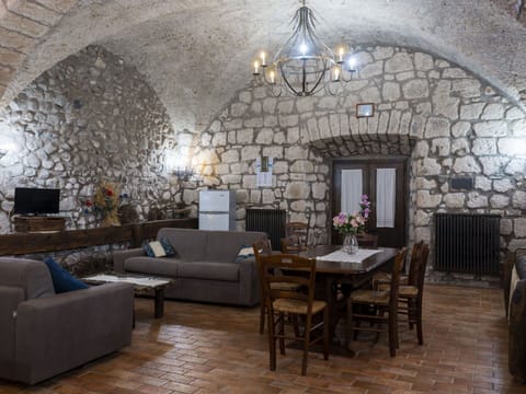 Table, Furniture, Picture Frame, Property, Couch, Chair, Interior Design, Wood, Floor, Decoration