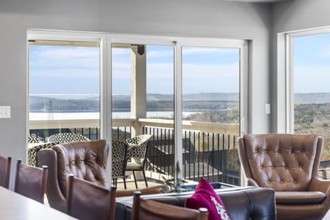 Beautiful lake views from the patio!