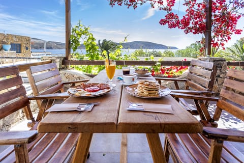 Deluxe Suite | Terrace/patio