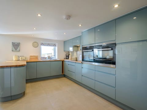 Wonderful kitchen with double oven | Penthwaite, Leyburn