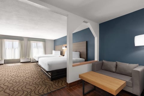 Studio Suite, Non Smoking (2 King Beds) | Premium bedding, pillowtop beds, individually decorated